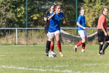 Bild 350 - F Holstein Kiel 2 - SSG Rot-Schwarz Kiel 2 : Ergebnis: 5:0